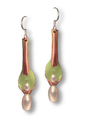 Calla Earrings