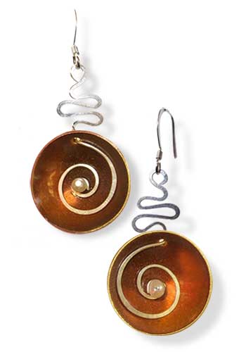 Hypnotic Earrings (Brown with Pearl)