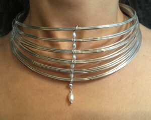Strata Choker (Pearls)