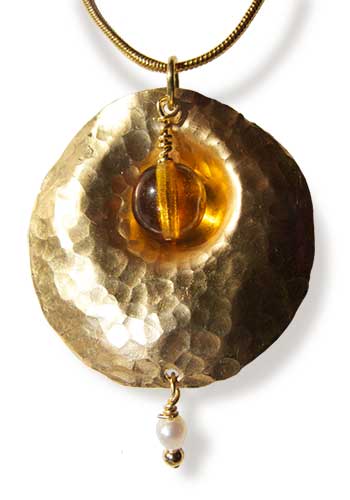 Tympani Pendant (Amber-Pearl)