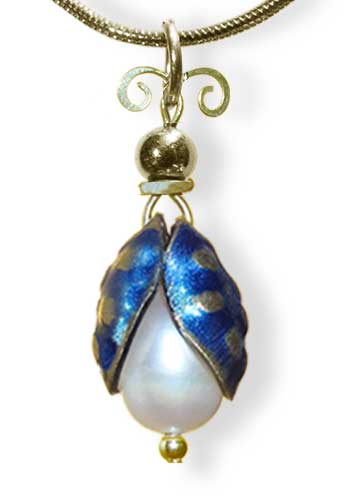 Yearnings Pendant (Cobalt)